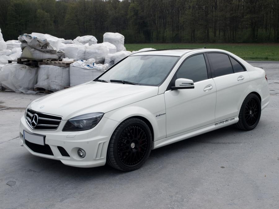 Mercedes-Benz C63 AMG by McChip-DKR 2011 года  (фото 10 из 11)